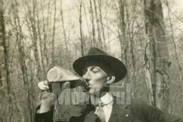 „Cel care ține la la fliușcă și la halbă”