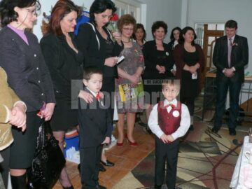 Ieri a avut loc slujba de sfințire și inaugurarea oficială a Grădiniței “Licurici” din Fălticeni