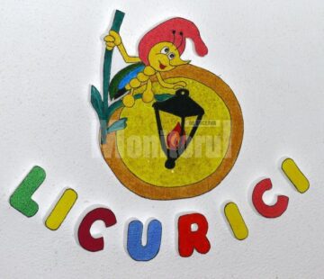 Ieri a avut loc slujba de sfințire și inaugurarea oficială a Grădiniței “Licurici” din Fălticeni