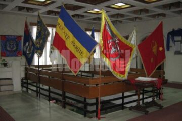 Expoziția temporară cu genericul „Drapelul la români”