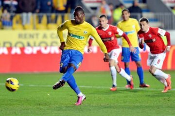 Jeremy Bokila, de la FC Petrolul, a marcat din penalty un gol. Foto: MEDIAFAX