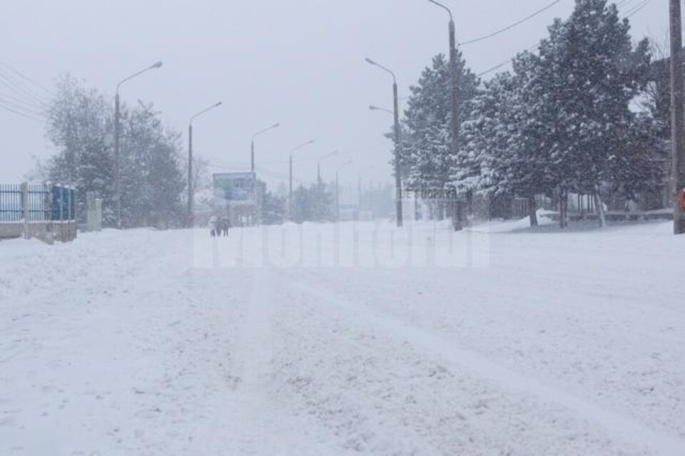 Patru porțiuni de drumuri județene sunt închise traficului rutier