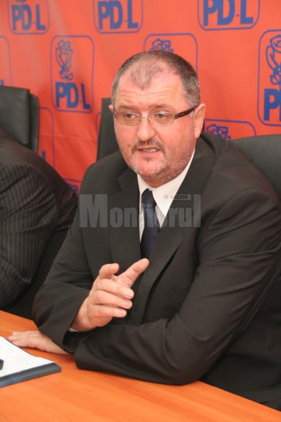 Orest Onofrei: „E un fel de a găsi Acarul Păun când principalii vinovați sunt ministrul Agriculturii și conducerea ANSVSA”