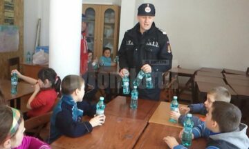 15 copii veniți în excursie la Suceava și-au petrecut noaptea în Căminul Cultural din Grănicești
