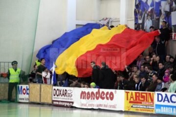 Atmosfera din tribune a fost una incendiară