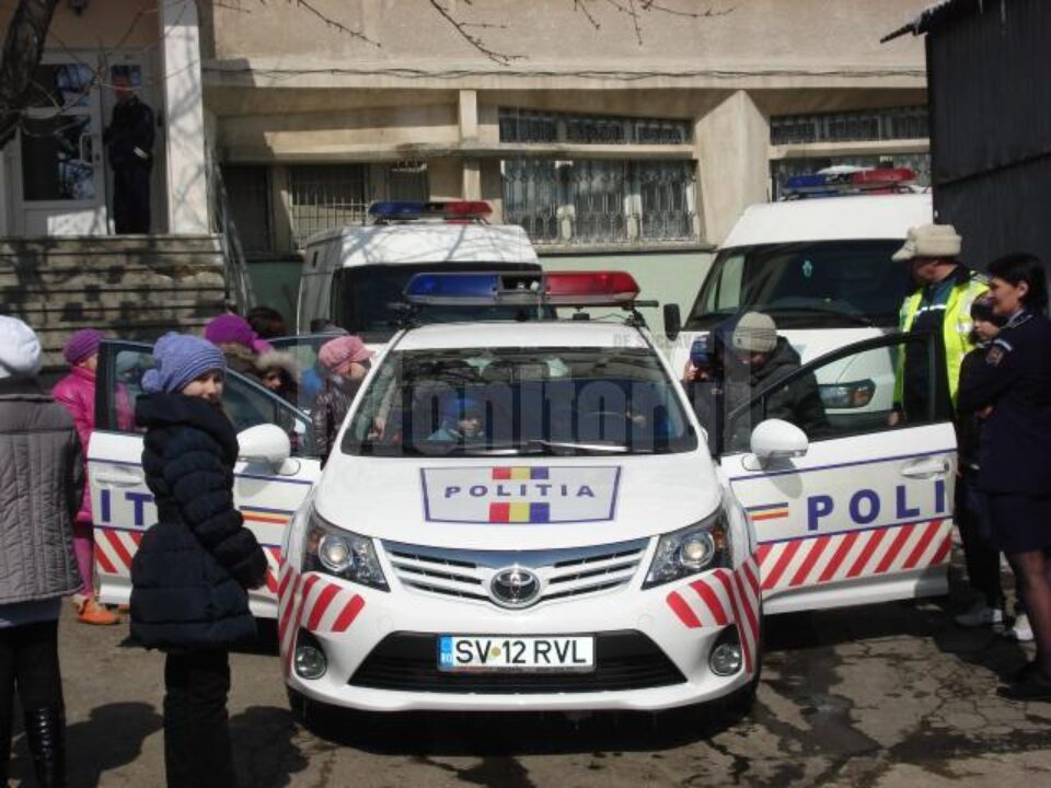 autospecială din dotarea poliției