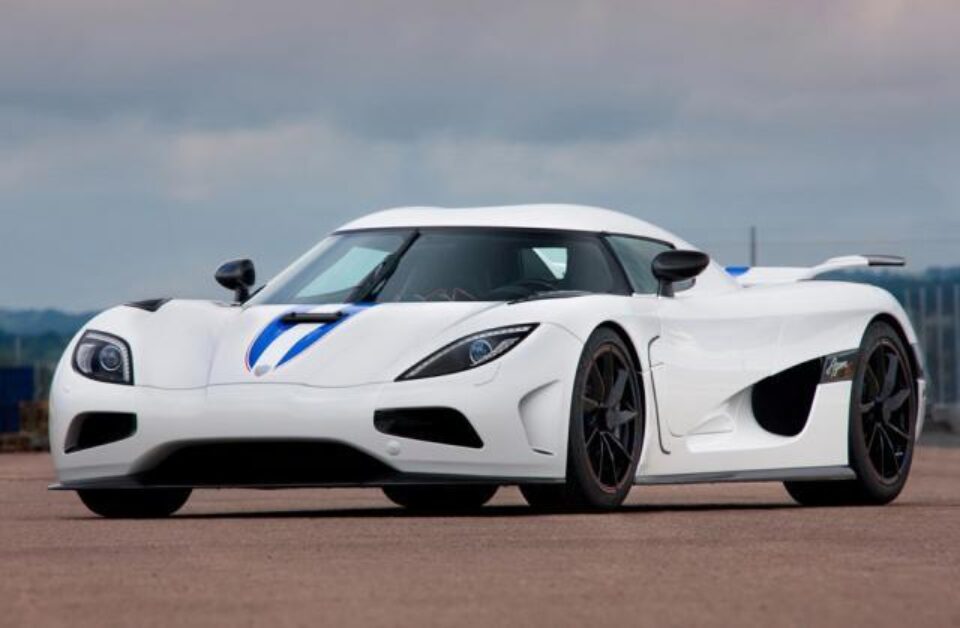 Koenigsegg Agera R este agresiv și vulcanic