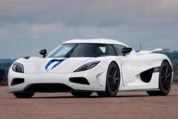 Koenigsegg Agera R este agresiv și vulcanic
