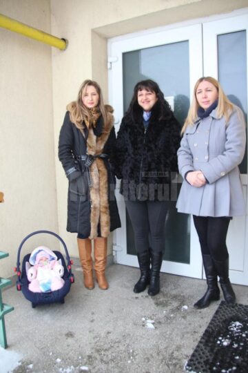 Câteva dintre locatarele blocului de pe strada Poligonului, nr. 39