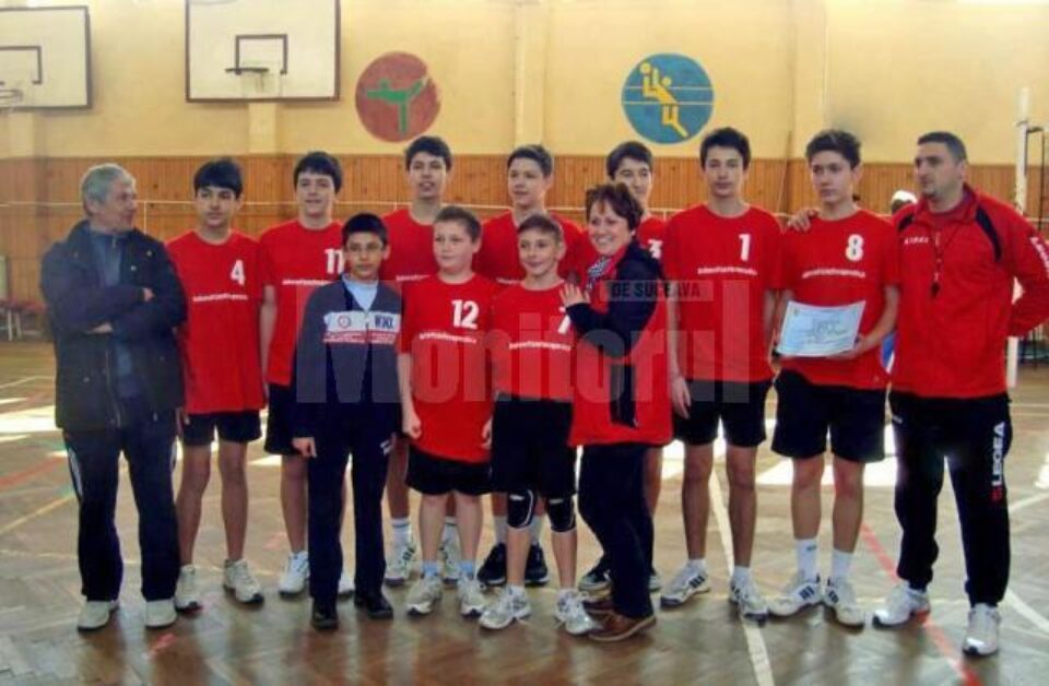 Micii voleibaliști din Fălticeni s-au calificat la faza finală a ONSȘ