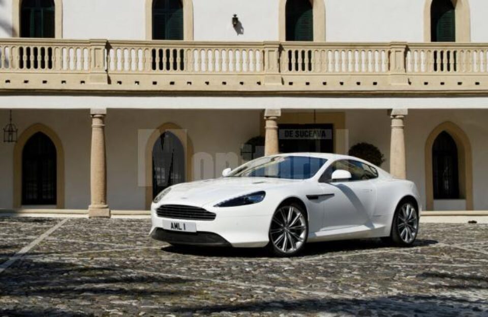 Aston Martin Virage