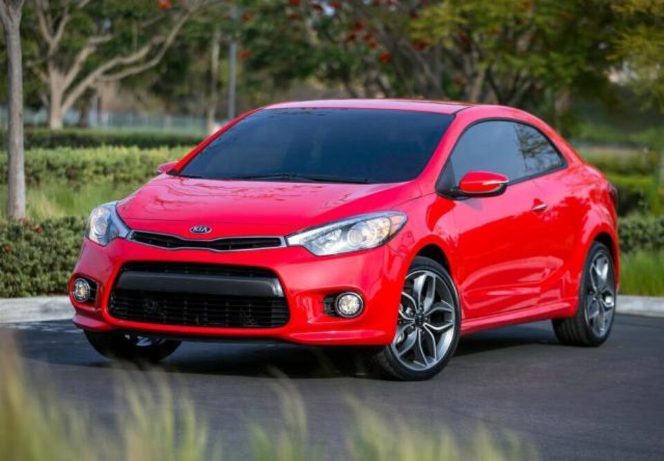 Kia lansează noul Forte Koup