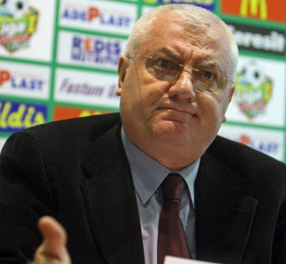 Dumitru Dragomir a continuat să-l atace pe selecționerul României