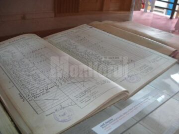 Expoziția Școli și școlari