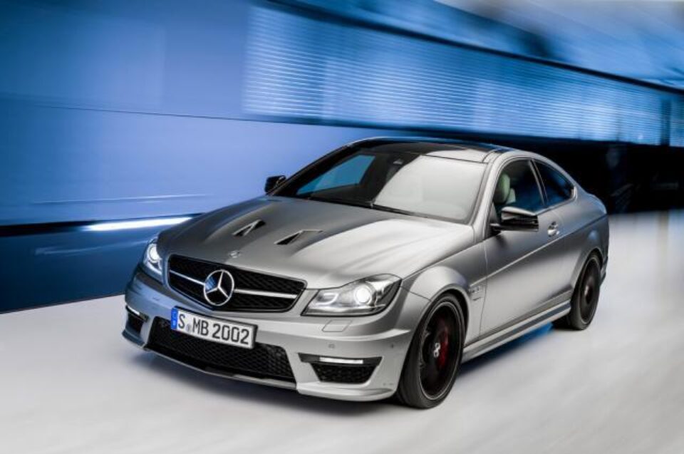 Mercedes C 63 AMG și E 63 AMG oferă dinamism extrem