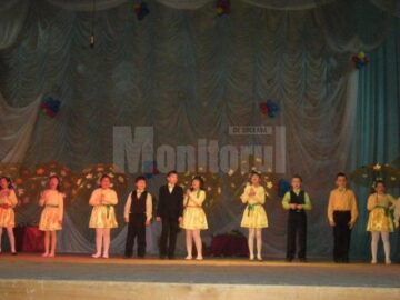 Spectacol cu iz de poveste de primăvară, pregătit de elevii Colegiului “Mihai Eminescu”