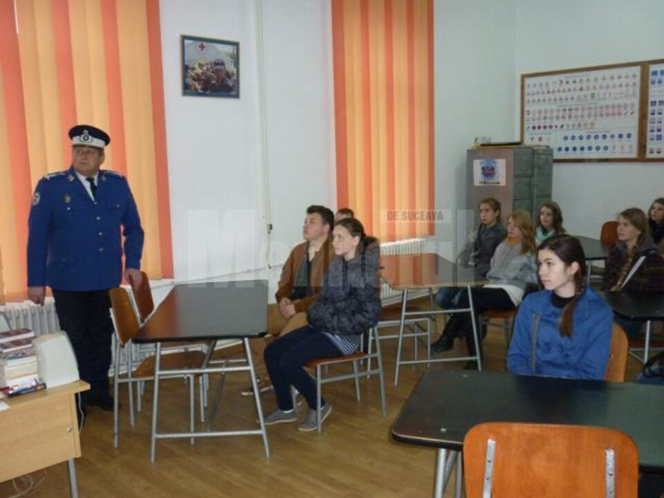 Elevi ai școlii gimnaziale din Hânțești, oaspeți ai Școlii Militare de Subofițeri de Jandarmi și ai Colegiul Militar Liceal
