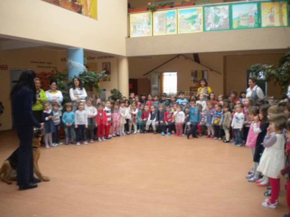 Acțiuni caritabile și programe educative, demarate de Grădinița “Sf. Ioan cel Nou de la Suceava”