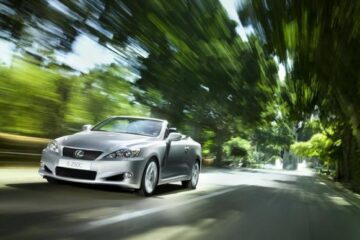 Lexus IS 250C, pentru călătorii sub cerul liber