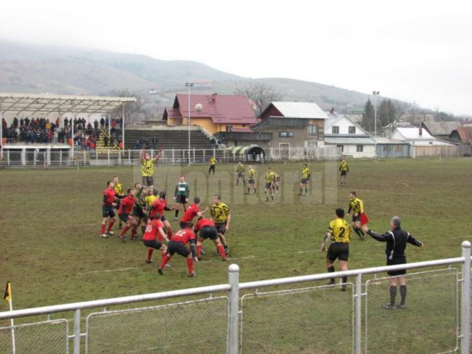 Humorenii au câștigat un meci care se poate dovedi decisiv în economia campionatului