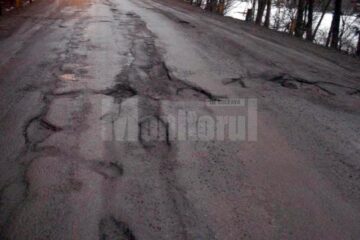 Groapă lângă groapă, pe DN 18