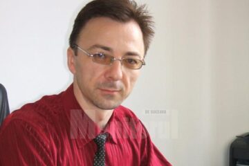 Directorul Bibliotecii Bucovinei I.G. Sbiera Suceava, Gabriel Cărăbuș