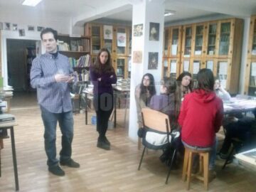 Elevii talentați la scris au muncit timp de o săptămână la redactarea celor două reviste ale colegiului, „Lyceum” și „Bucovina strămoșească”