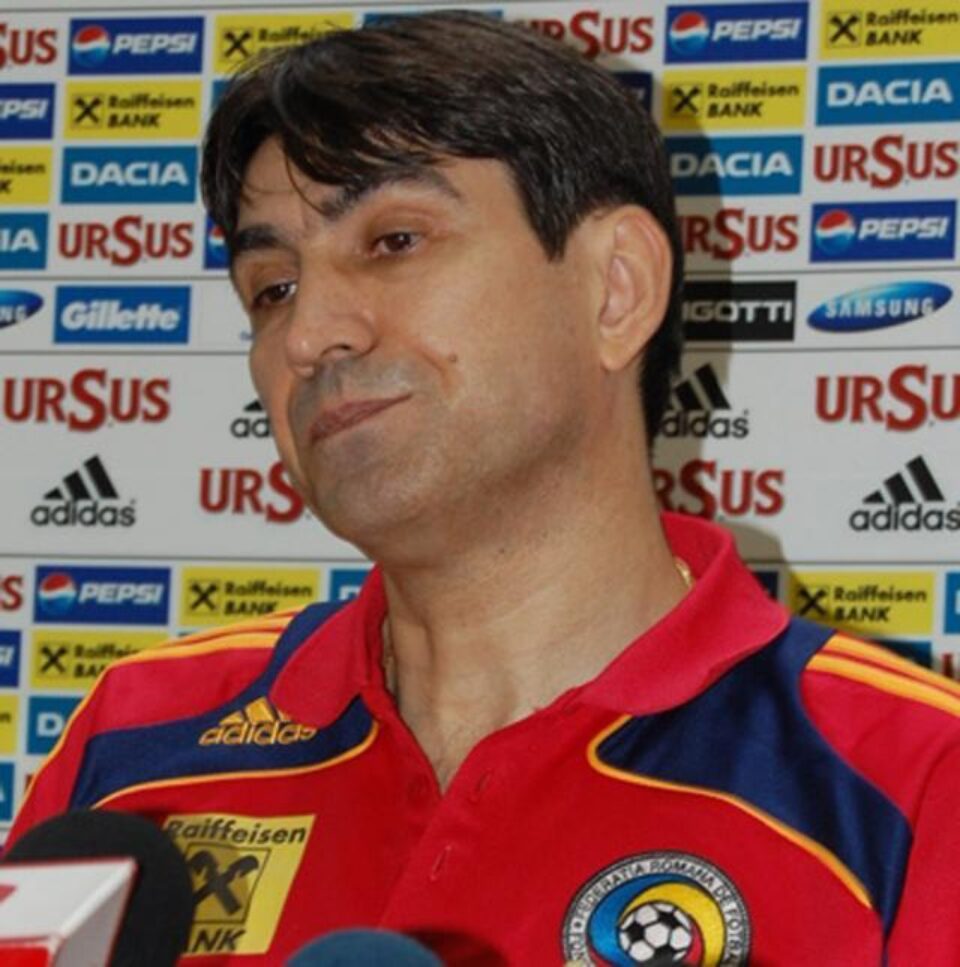 Ultimele rezultate ale echipei antrenată de Victor Pițurcă au coborât România până pe locul 34 în lume