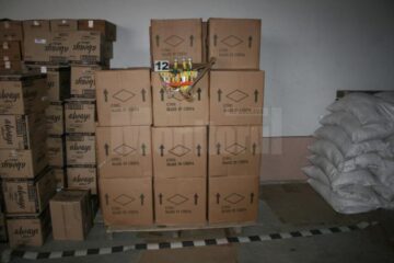 Întreaga cantitate de bunuri, evaluată la peste 141.000 de lei, a fost ridicată în vederea continuării cercetărilor