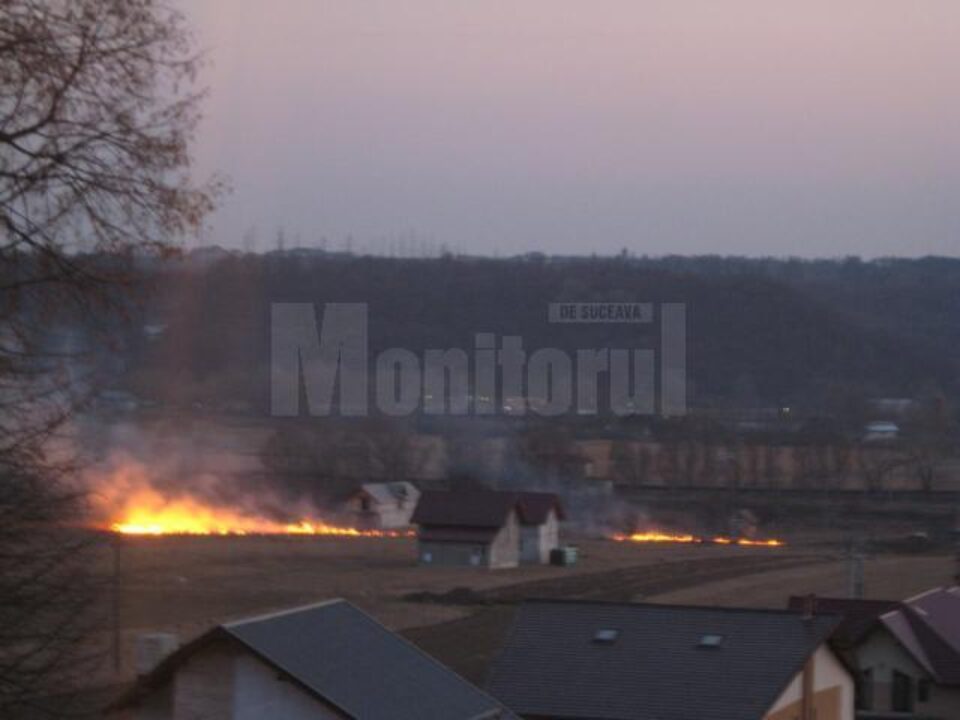 Incendii extinse, provocate de cei care dau foc miriștii de pe ogoare