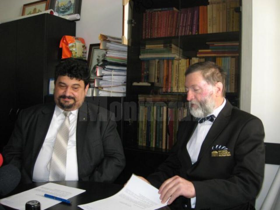 Protocolul a fost semnat de directorii generali ai celor două instituții muzeale, Constantin Emil Ursu și prof. univ. dr. Sabin Adrian Luca