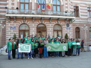 Proiectul “Eco Desire” s-a încheiat ieri cu un marș desfășurat prin municipiul Fălticeni