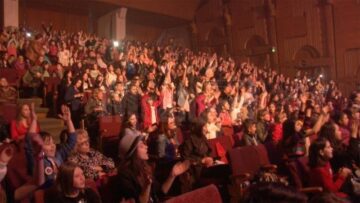 Sute de copii și adolescenți și-au întâlnit idolii într-un show de excepție