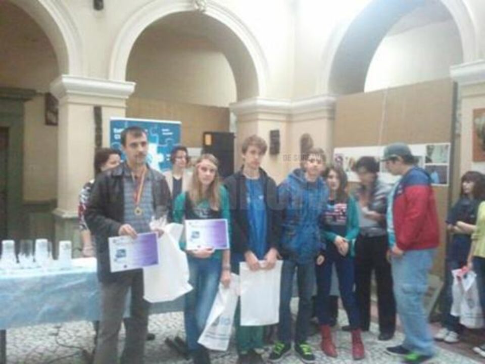 Foto O parte din sucevenii premiați la Concursul Național Dual PC