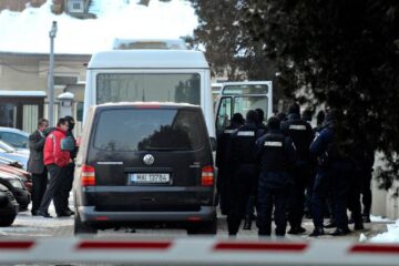 Rețeaua de traficanți din care făcea parte agentul Doru Mihai Davidean a fost destructurată în decembrie 2006. Foto: MediaFax