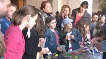 Sute de copii și adolescenți și-au întâlnit idolii într-un show de excepție