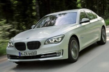 BMW Seria 7 își îmbunătățește valorile de dinamism, eficiență și confort