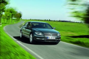 Volkswagen Phaeton la un pas clasa lux