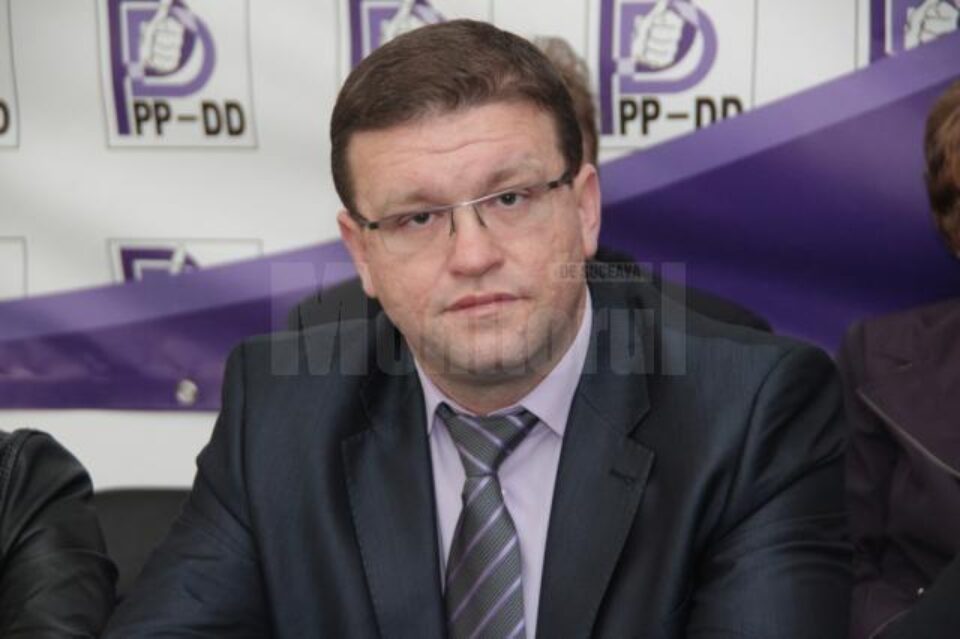 Sorin Isopescu: „Încercăm să tragem un semnal de alarmă cu speranța că administrația județului va susține aceste proiecte, în valoare de aproape 30.000.000 de euro” Sorin Isopescu: „Încercăm să tragem un semnal de alarmă cu speranța că administrația județului va susține aceste proiecte, în valoare de aproape 30.000.000 de euro”