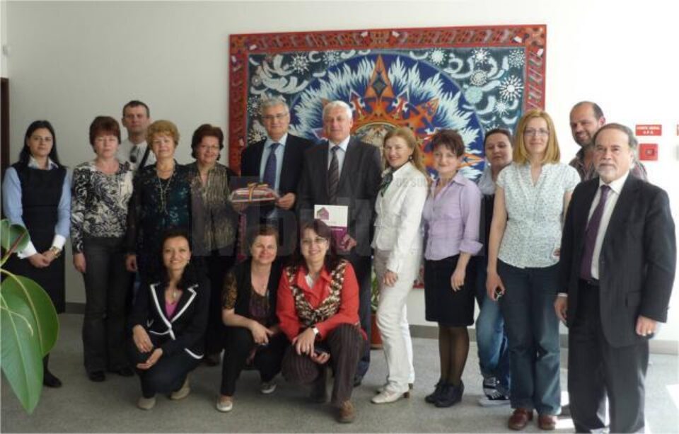Proiect pentru favorizarea succesului școlar, susținut în Portugalia, de 12 profesori suceveni