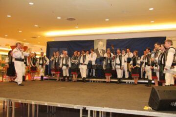 Zeci de iubitori ai muzicii și dansului popular au participat la concertul organizat în memoria maestrului Friedrich Schwartz