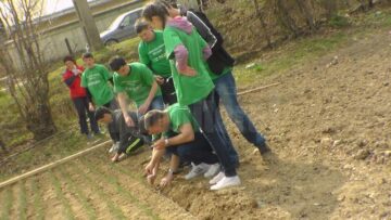 Elevii și polițiștii fălticeneni, parteneri în “Eco Desire”
