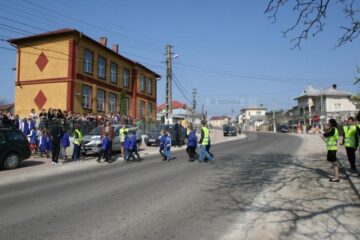 Patrula școlară în acțiune, ieri dimineață, la Bosanci