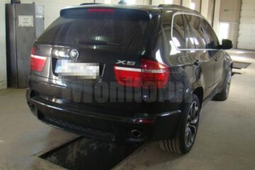 Autoturismul marca BMW X5, în valoare 20.000 de euro, a fost indisponibilizat la sediul Sectorului Poliției de Frontieră Rădăuți