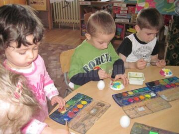 Concursul „Cel mai frumos ou”, la Grădinița „Luminița” Siret