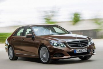 Mercedes E-Klasse este restilizat dinamic