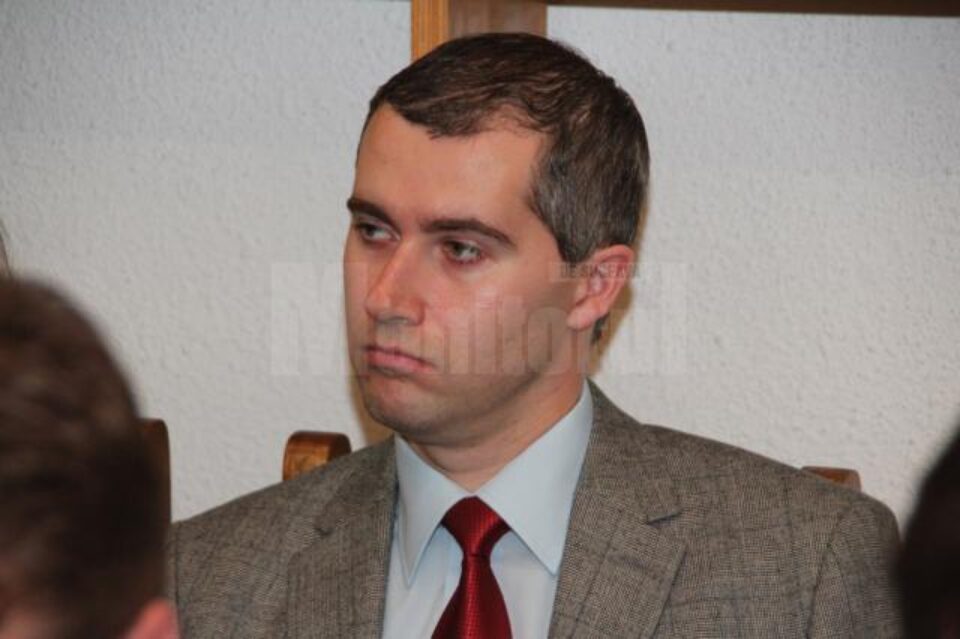 Economistul Dan Ionuț Adomniței este începând de astăzi noul director executiv al Direcției Generale de Asistență Socială și Protecția Copilului Suceava Economistul Dan Ionuț Adomniței este începând de astăzi noul director executiv al Direcției Generale de Asistență Socială și Protecția Copilului Suceava