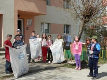 Activitate de curățenie în cartierul Obcini