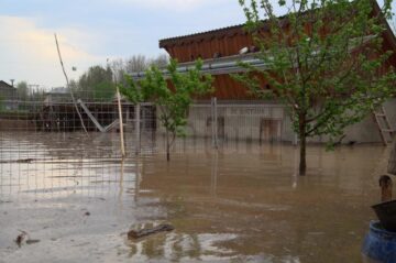 Blestemul inundațiilor a lovit în Săptămâna Patimilor