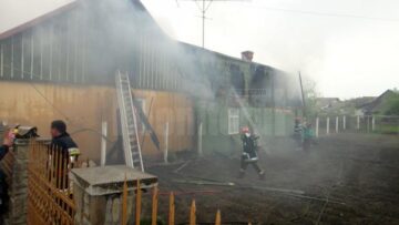 Incendiu deosebit de violent, în municipiul Rădăuți, pe strada 1 Mai